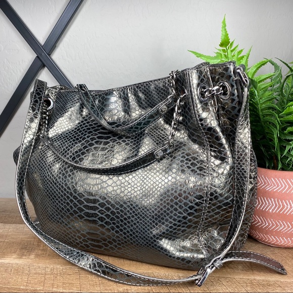 SOLD Michael Kors Jet Set Chain 2Way Shoulder Bag - Picture 3 of 13